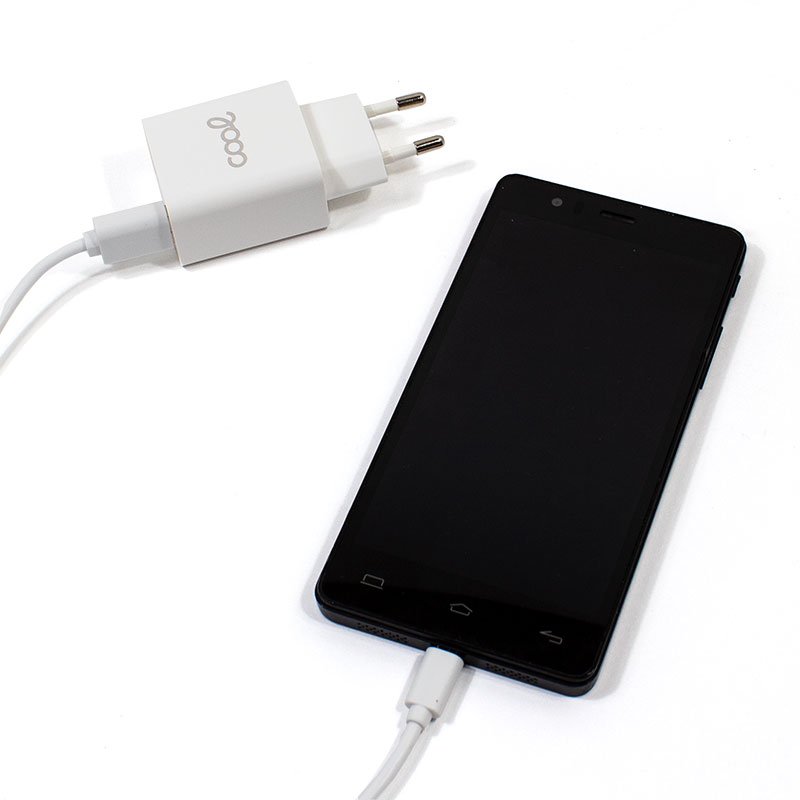 Chargeur universel micro-USB 3 A (charge rapide) Kit 2 en 1 COOL Blanc