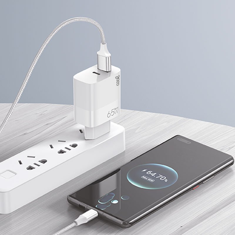 Chargeur universel ultra rapide PD Type-C + USB COOL (65 W + câble Type-C) GaN blanc