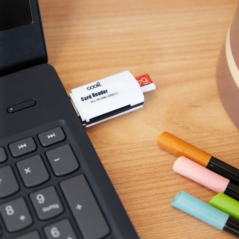 Lecteur de carte mémoire USB universel COOL (tout en un) Blanc